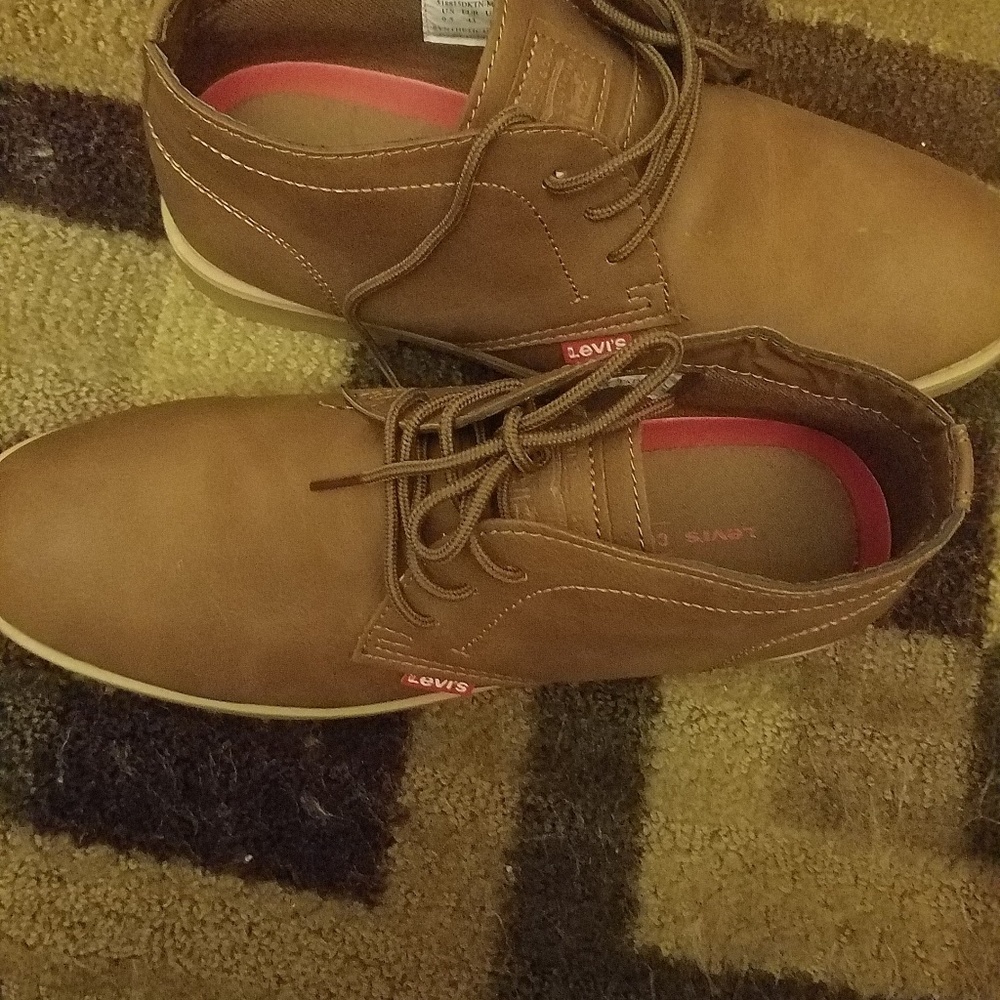 Men's Levi's shoes